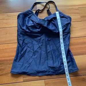 Athleta tankini top navy 38 D/DD